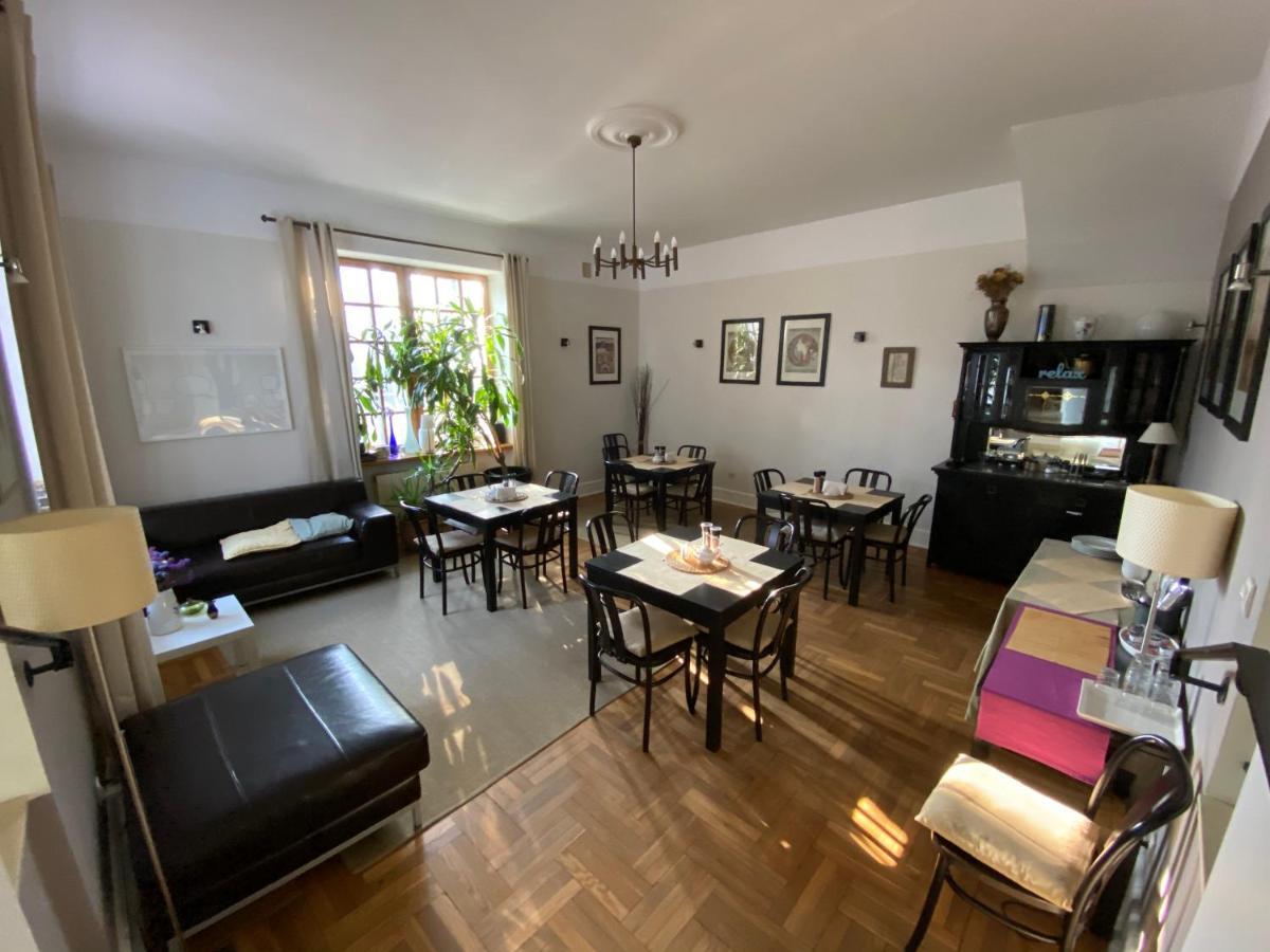 Krzysin Hotel Podkowa Leśna Eksteriør billede