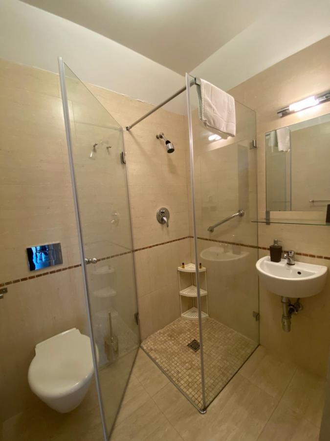Krzysin Hotel Podkowa Leśna Eksteriør billede